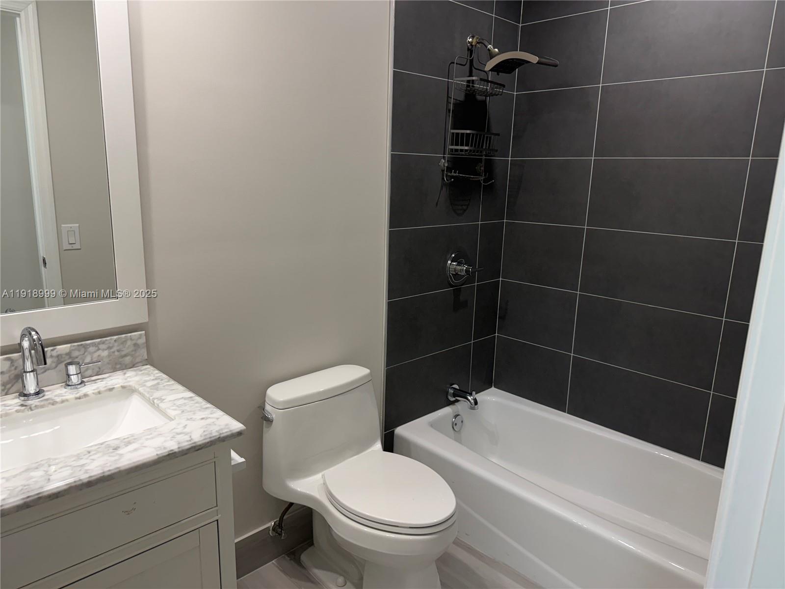 FIRST ADDN TO CALUSA CLUB - Residential