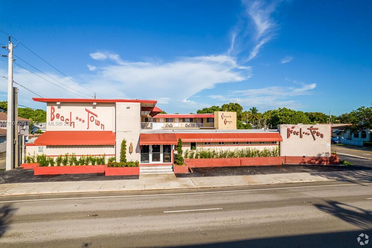 1010 S Federal Hwy