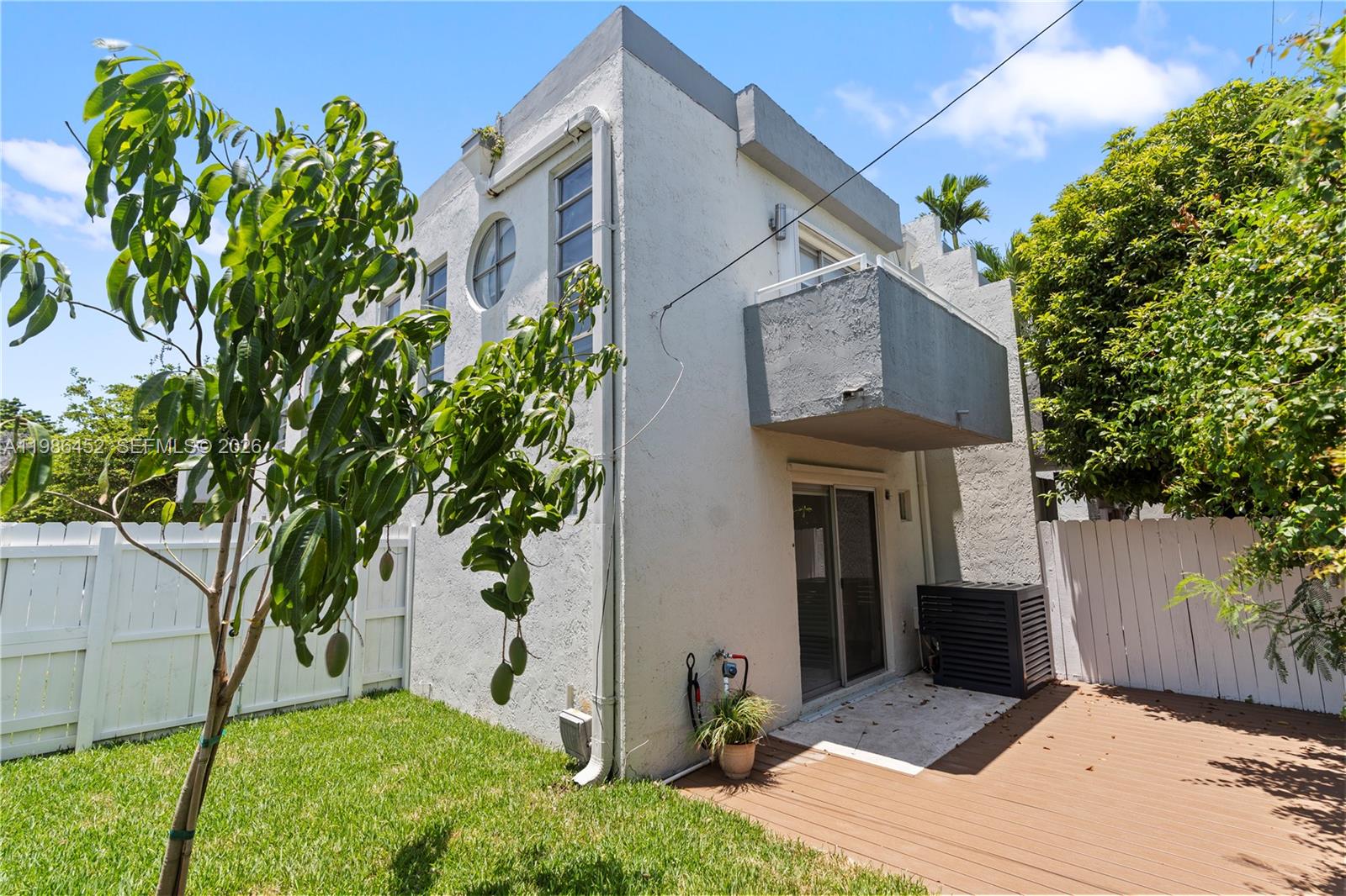 ALHAMBRA MANORS CONDO - Residential Lease