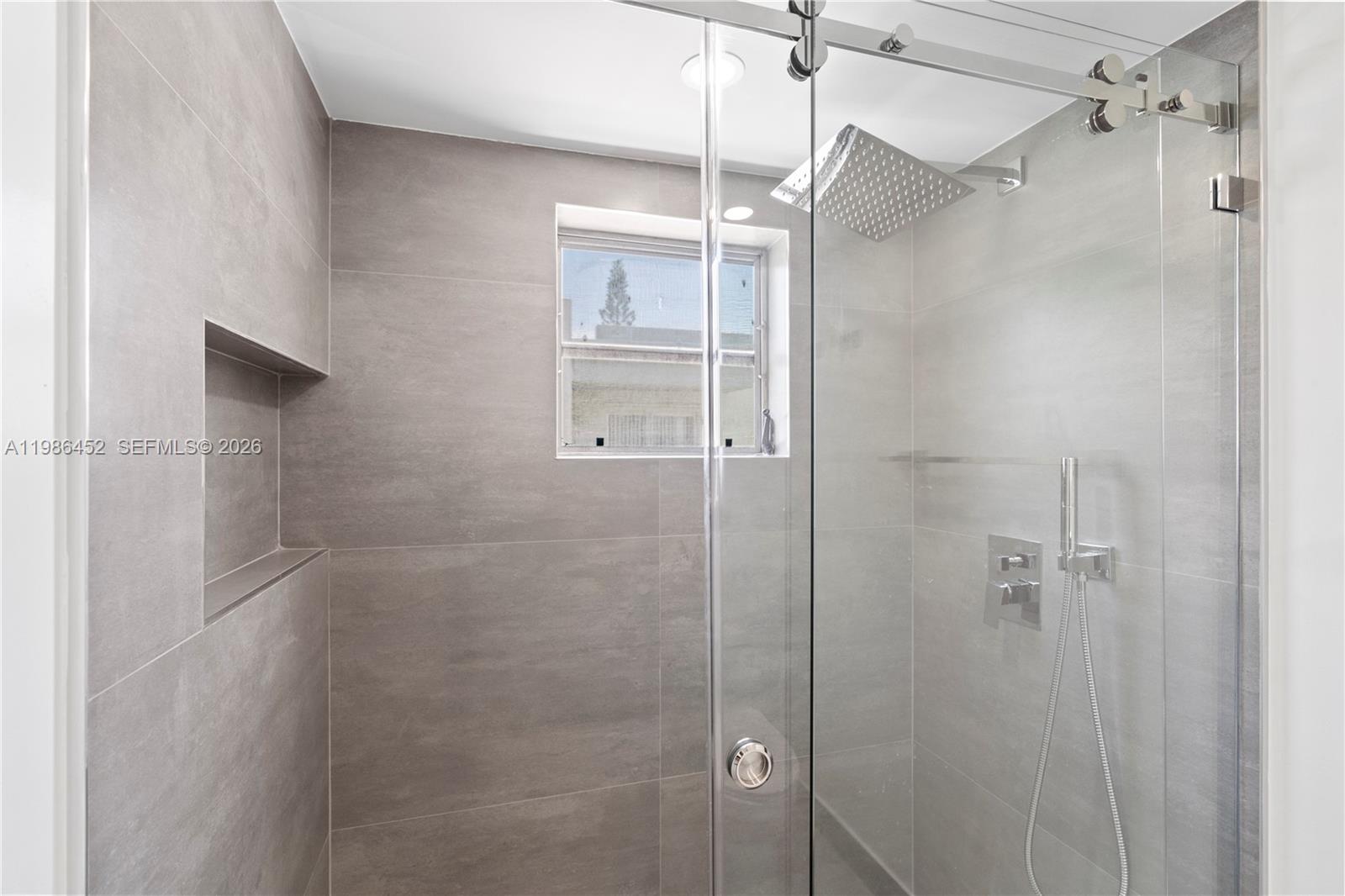 ALHAMBRA MANORS CONDO - Residential Lease