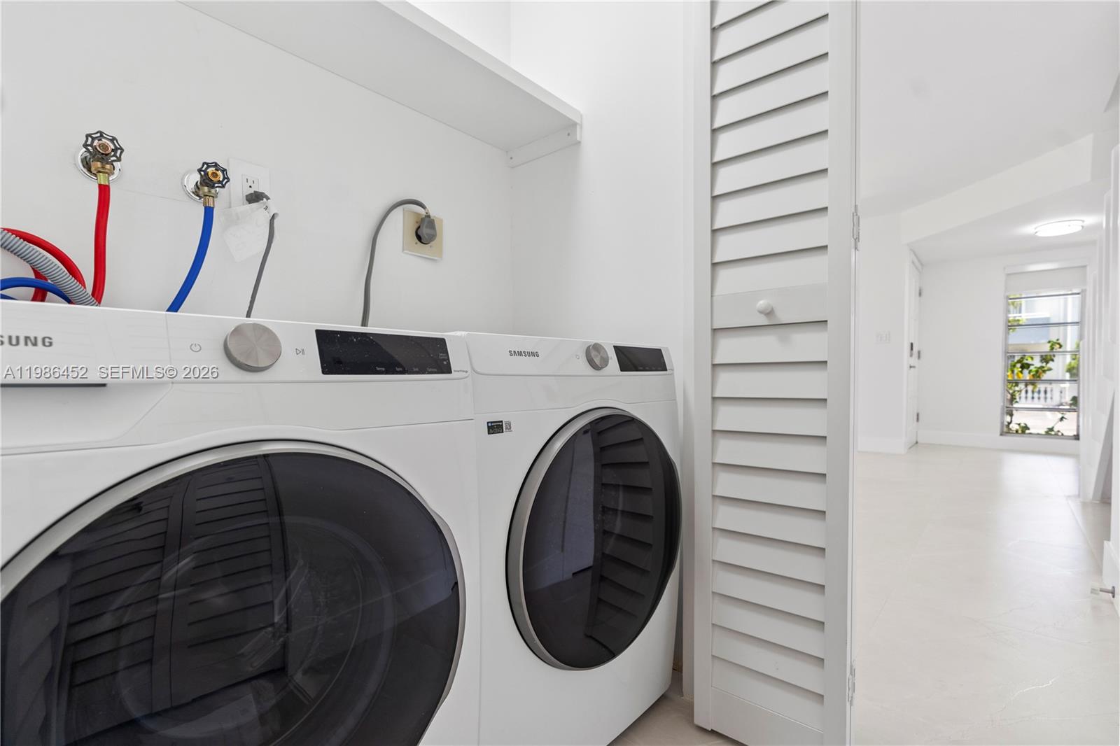 ALHAMBRA MANORS CONDO - Residential Lease