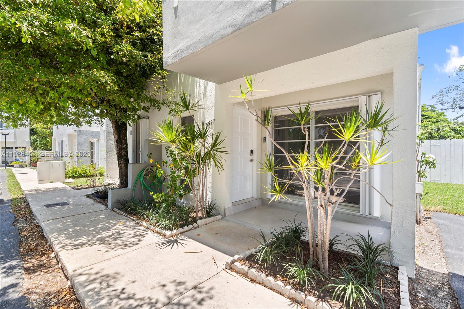 ALHAMBRA MANORS CONDO - Residential Lease