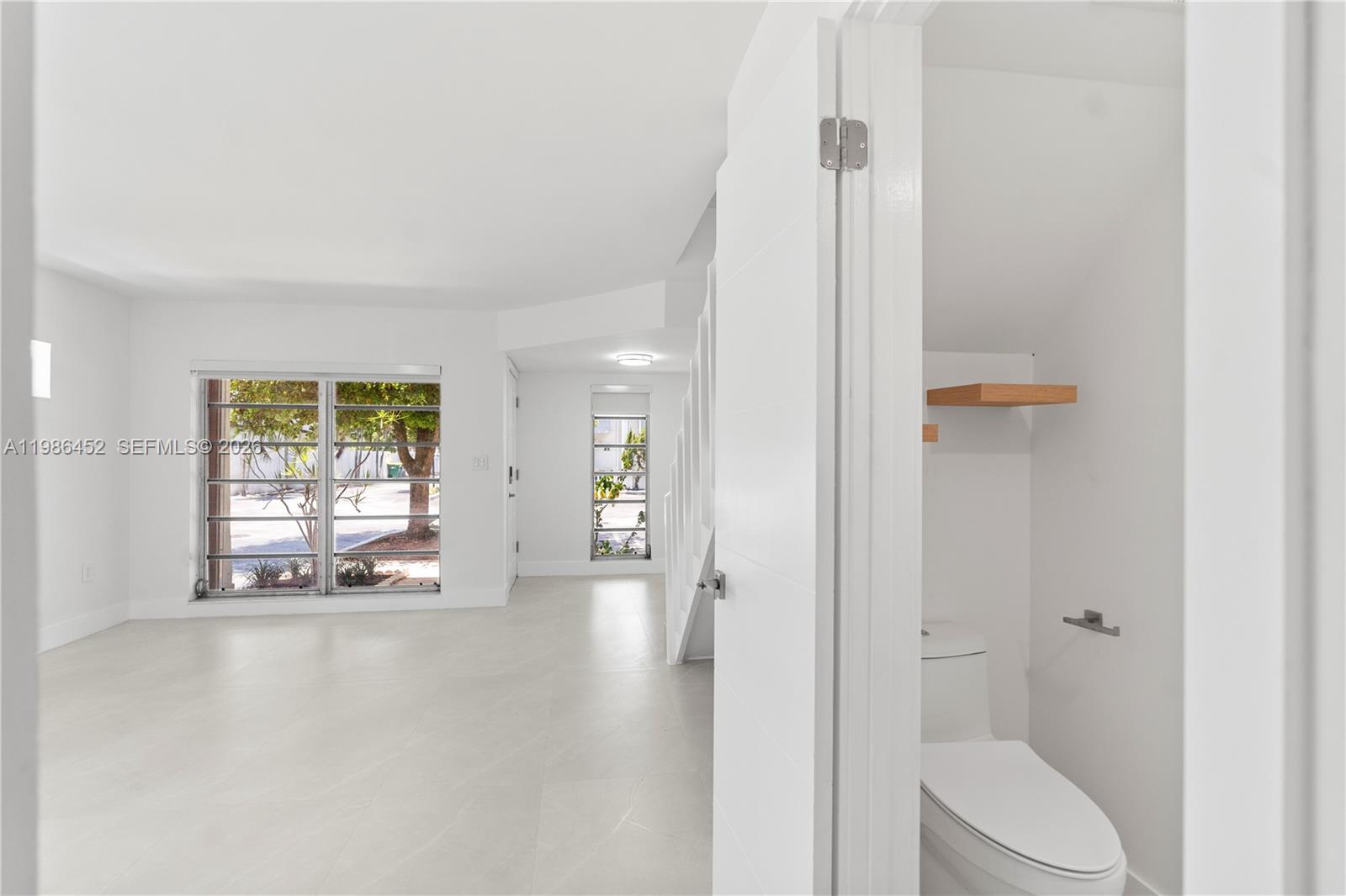 ALHAMBRA MANORS CONDO - Residential Lease