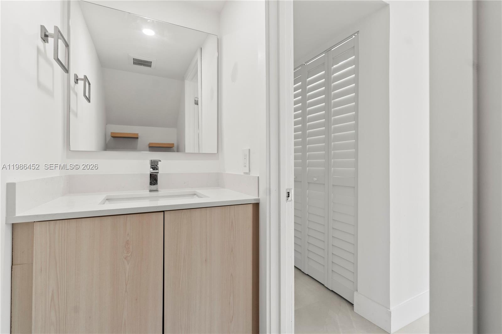 ALHAMBRA MANORS CONDO - Residential Lease