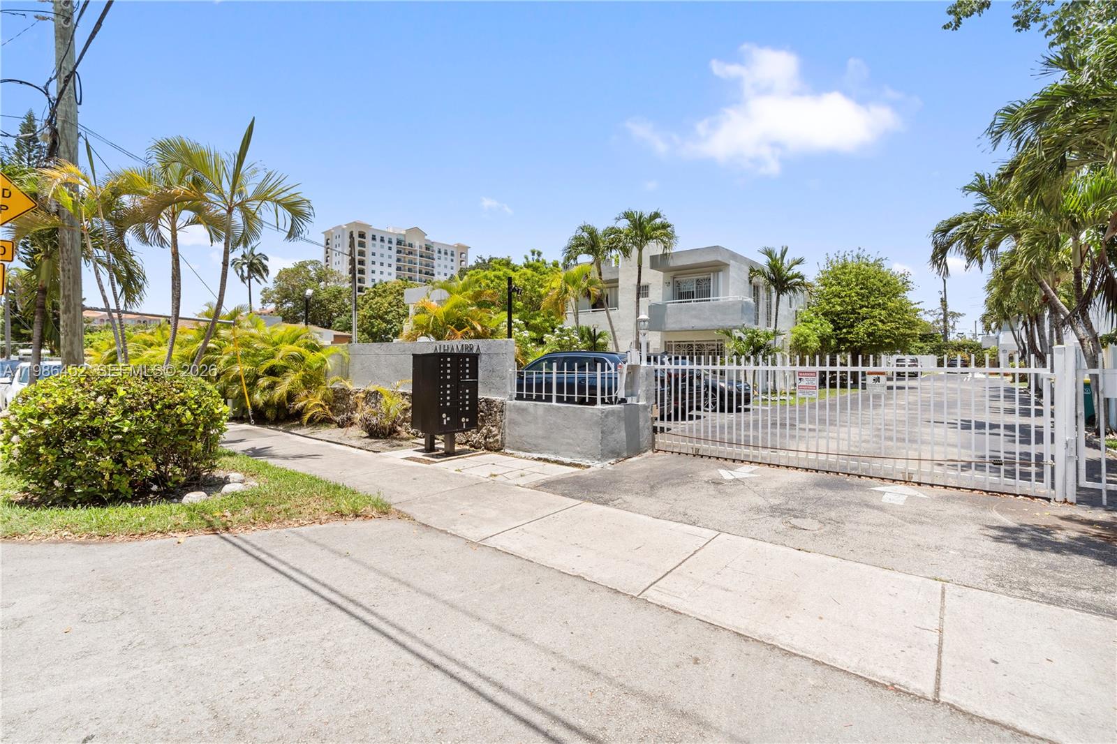 ALHAMBRA MANORS CONDO - Residential Lease