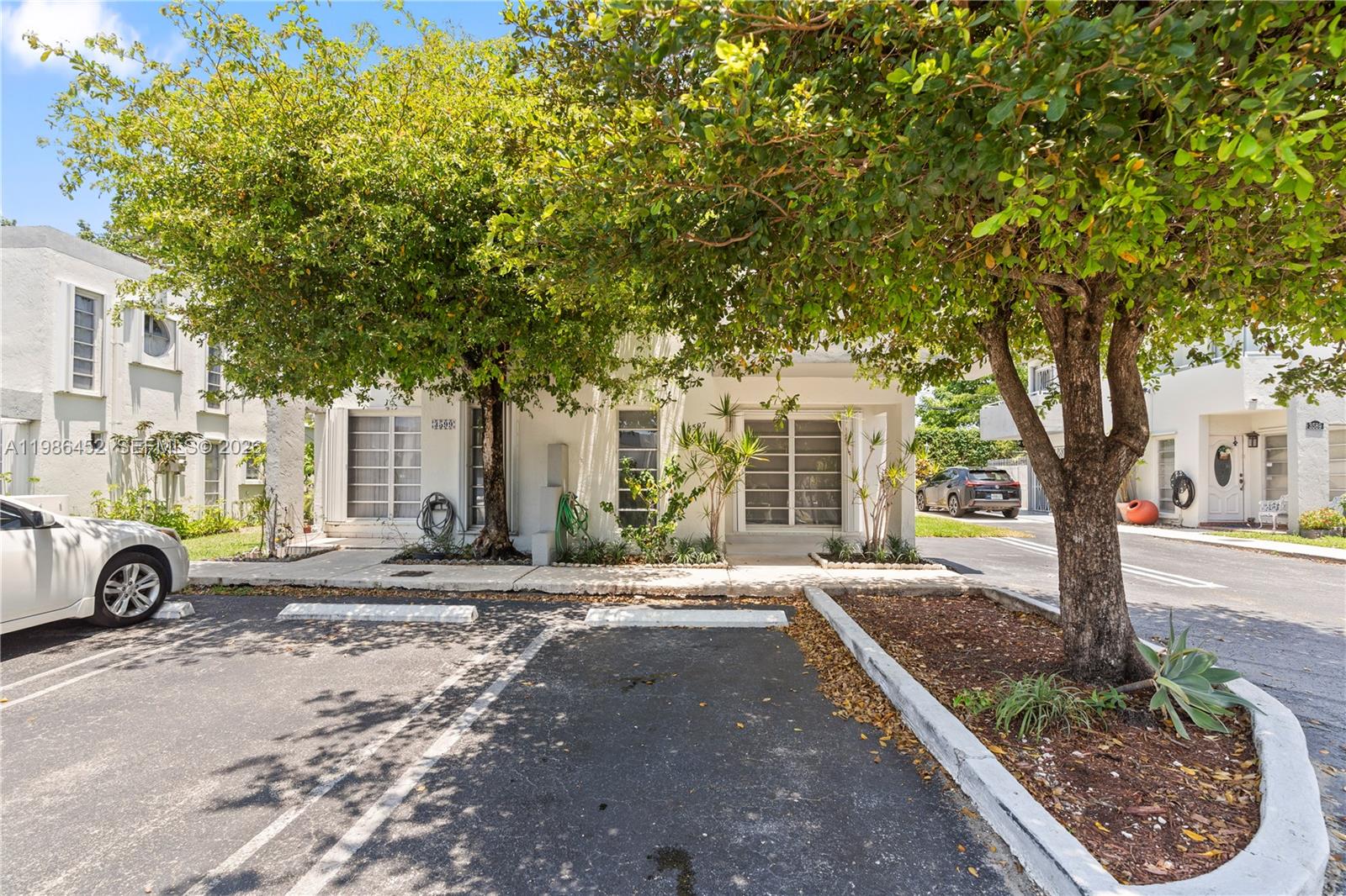 ALHAMBRA MANORS CONDO - Residential Lease