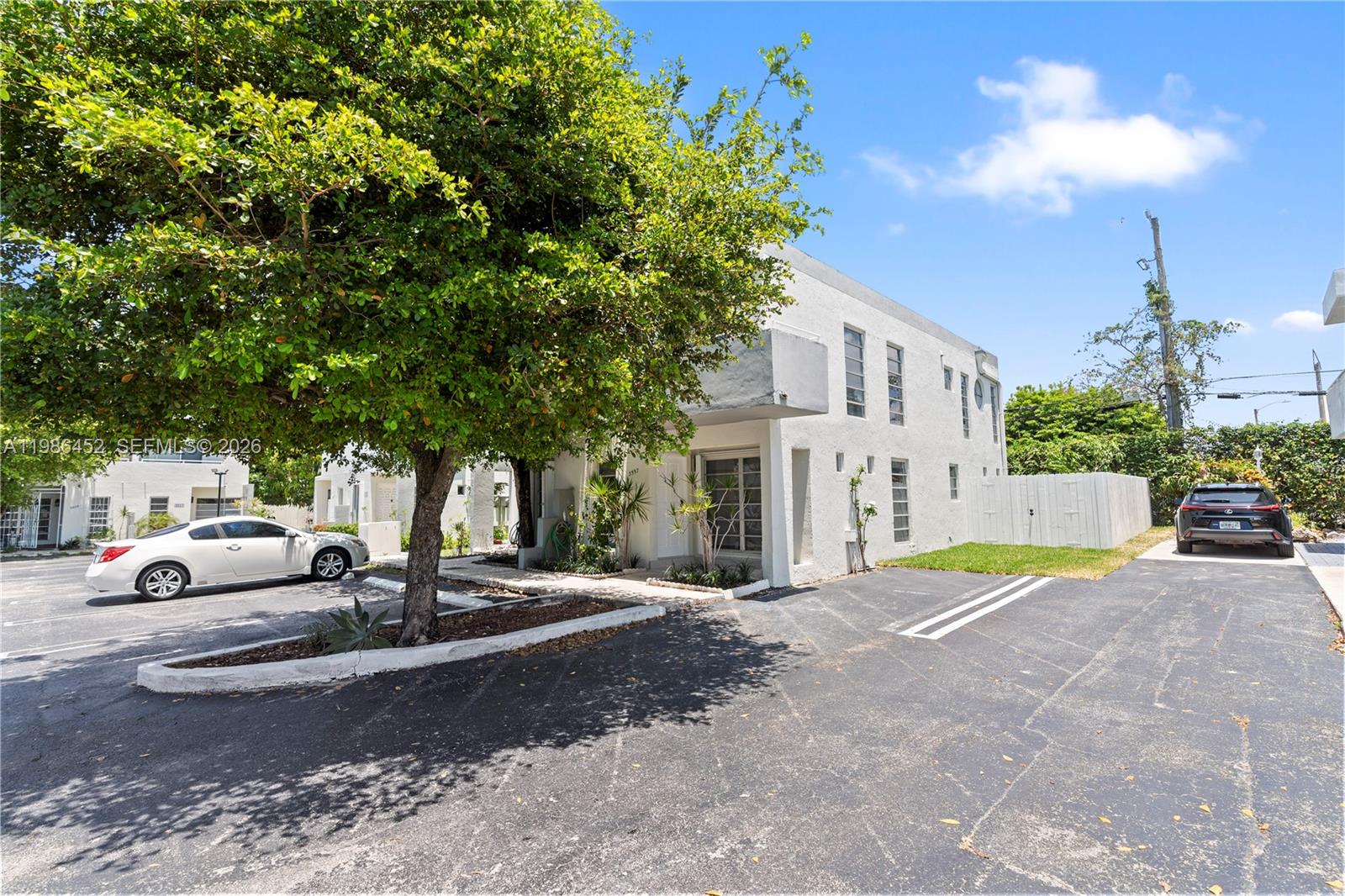 ALHAMBRA MANORS CONDO - Residential Lease