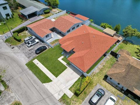 Single Family Residence in Hallandale Beach FL 1030 2nd St St.jpg