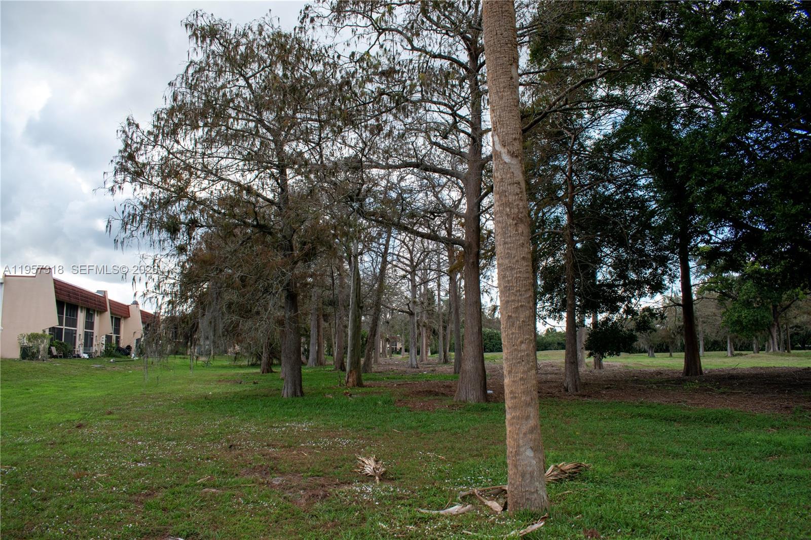 MANORS TOWNHOUSE 14-15 CO - Residential