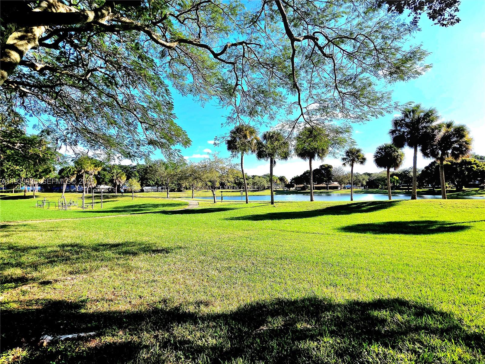 THE HAMMOCKS SEC 3 REPLT - Residential