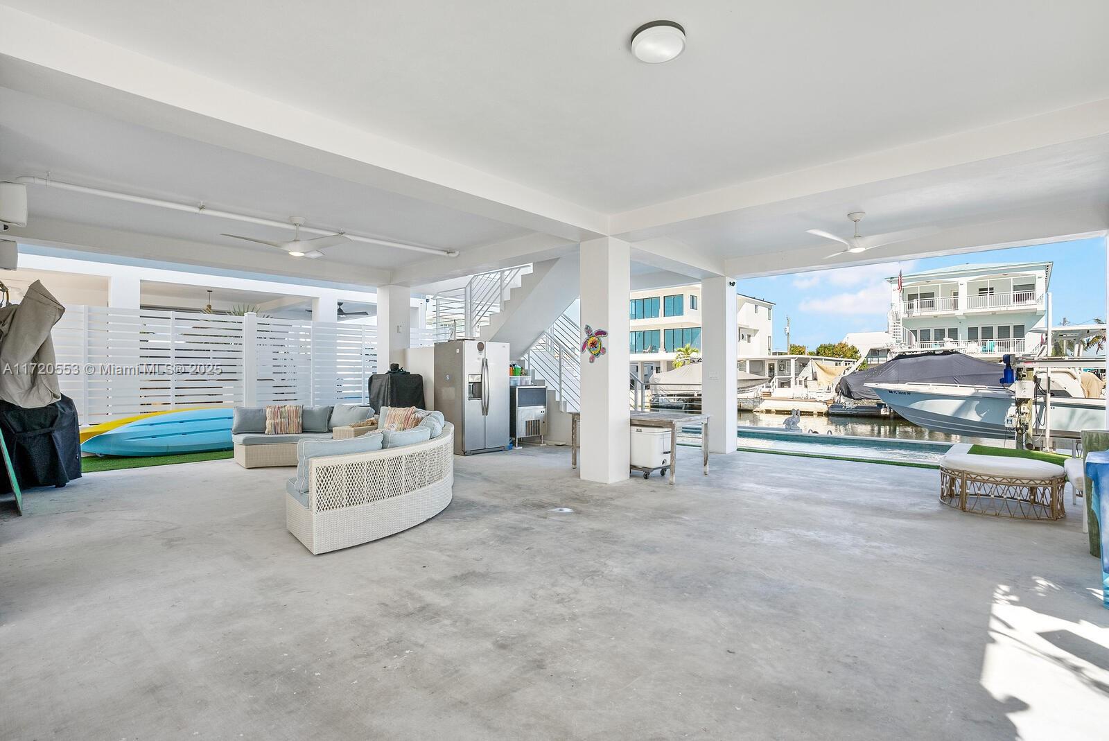 CROSS KEY WATERWAYS EST S - Residential