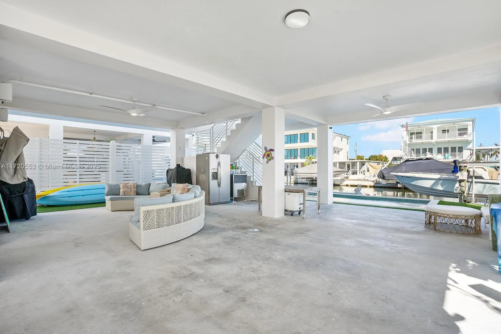 Key Largo, Florida 33037, United States, 4 Bedrooms Bedrooms, ,4 BathroomsBathrooms,Residential,Pending,20198