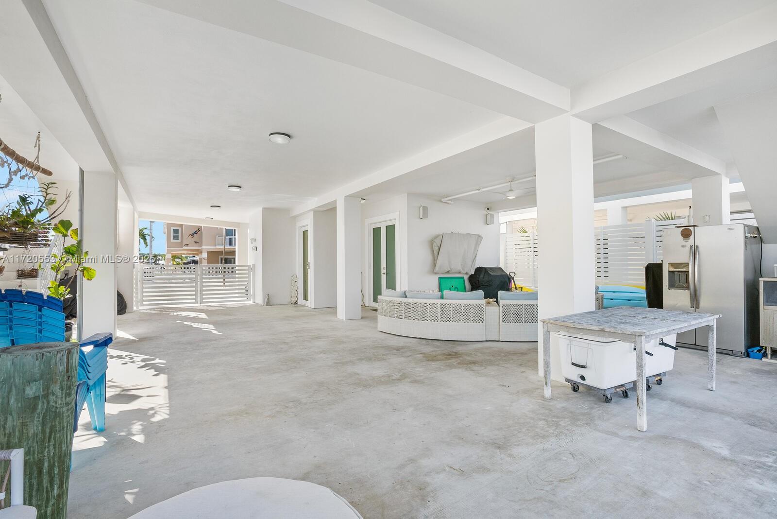 CROSS KEY WATERWAYS EST S - Residential