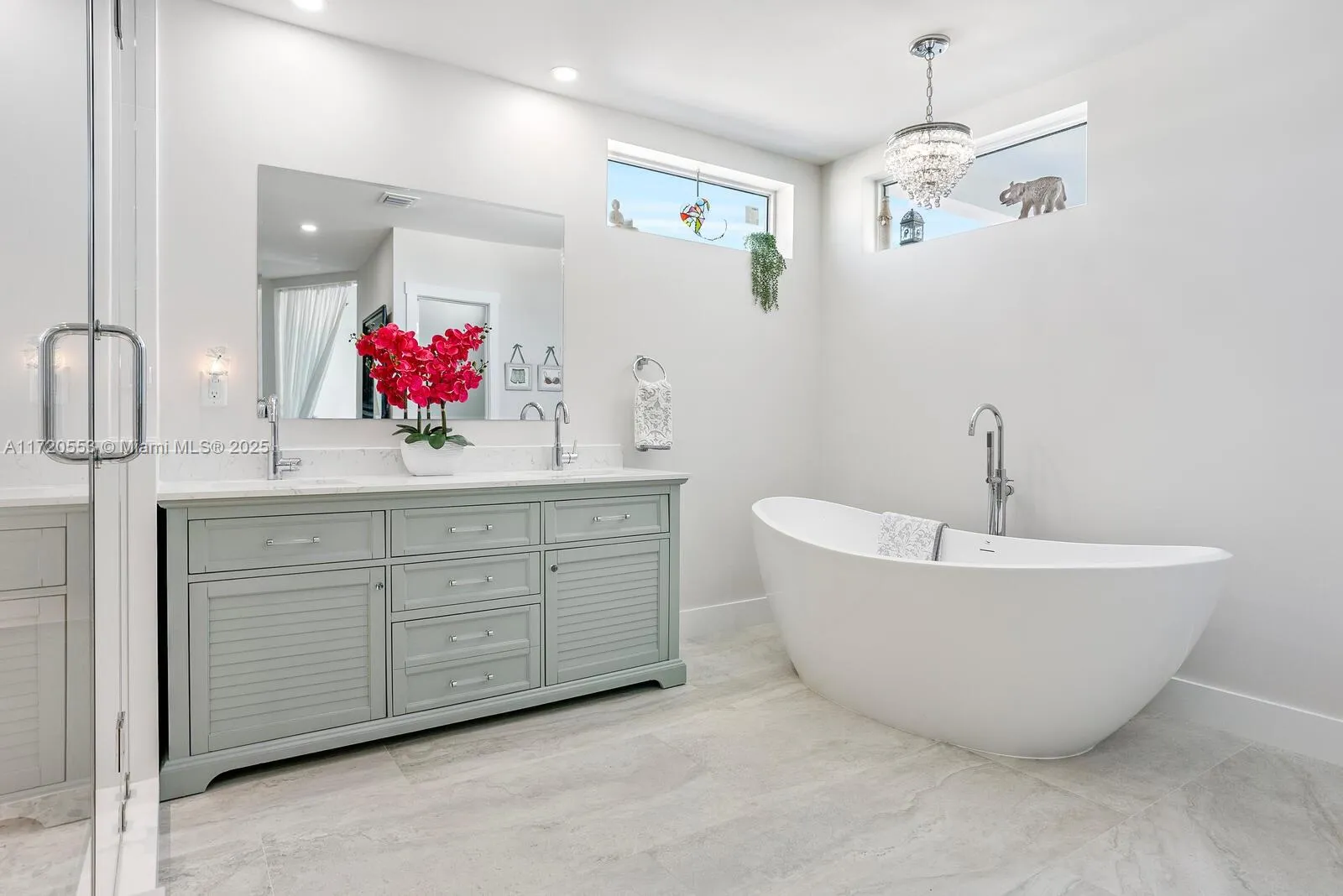 Key Largo, Florida 33037, United States, 4 Bedrooms Bedrooms, ,4 BathroomsBathrooms,Residential,Pending,20198