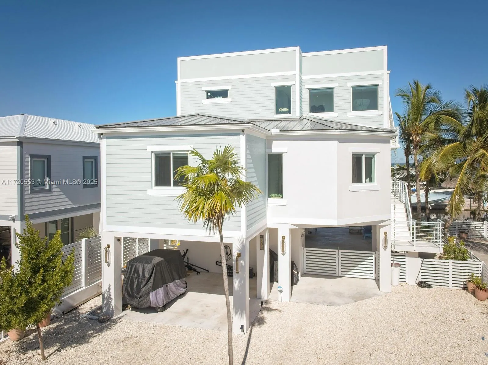 Key Largo, Florida 33037, United States, 4 Bedrooms Bedrooms, ,4 BathroomsBathrooms,Residential,Pending,20198