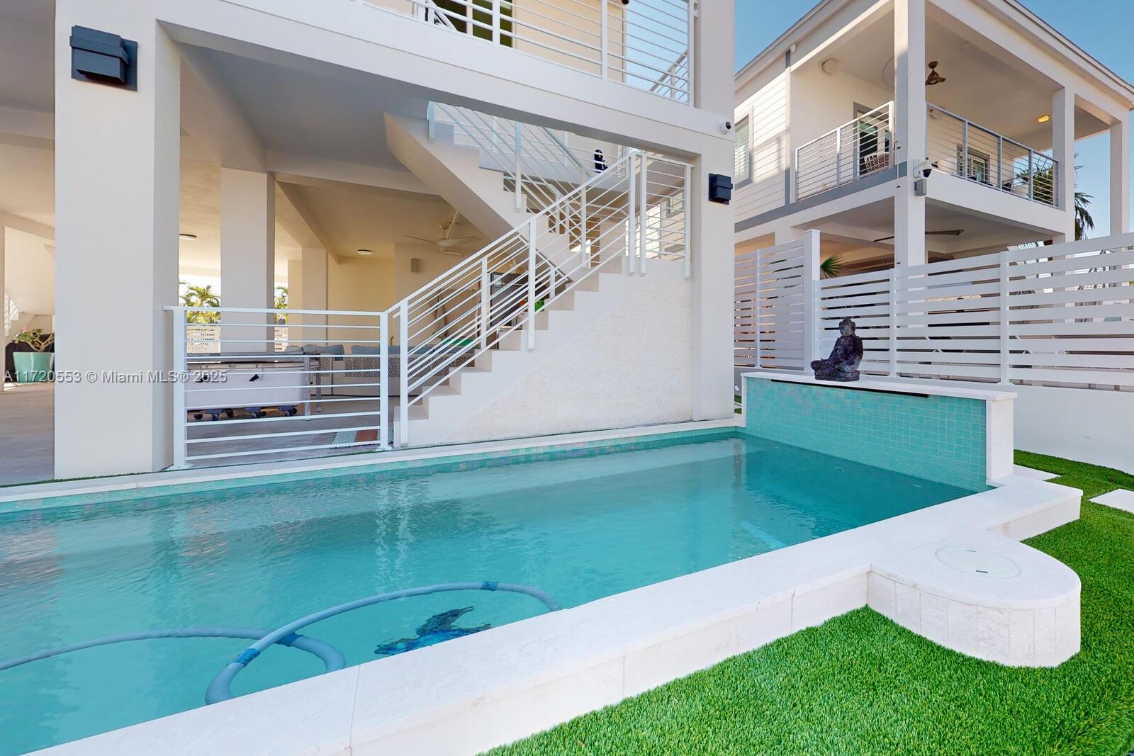 CROSS KEY WATERWAYS EST S - Residential
