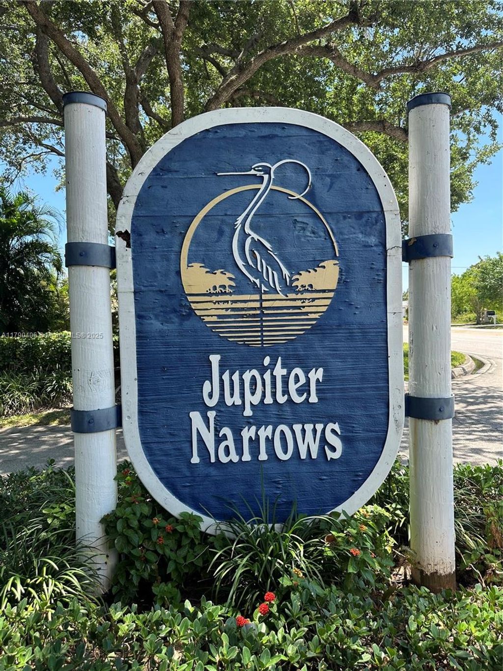 Photo of 10737 SE Seaspray Ct, Hobe Sound, FL 33455 (MLS # A11790406)