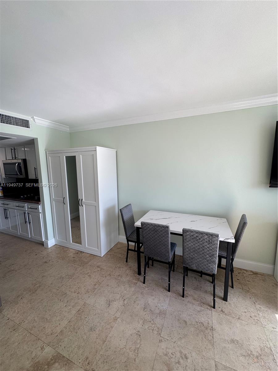 THE AVENTURA BEACH CLUB C - Residential