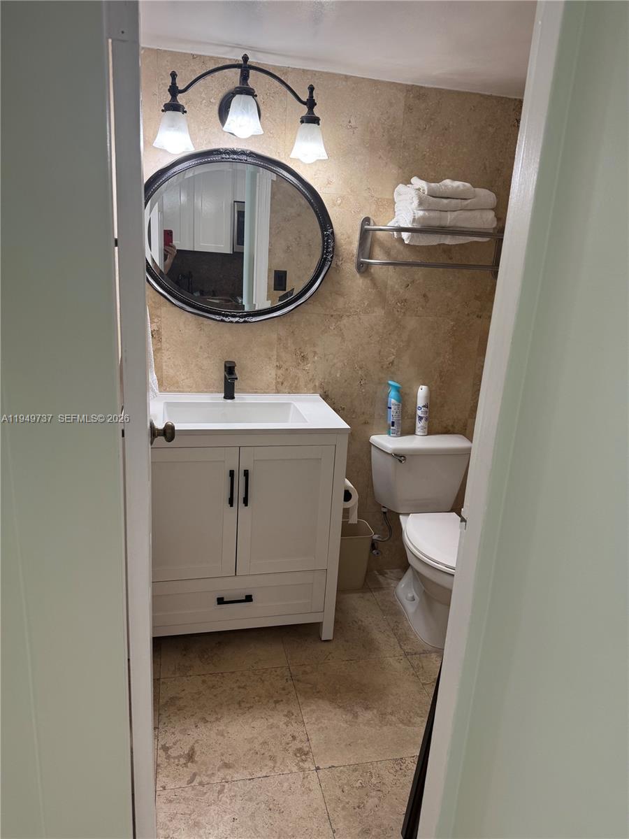 THE AVENTURA BEACH CLUB C - Residential