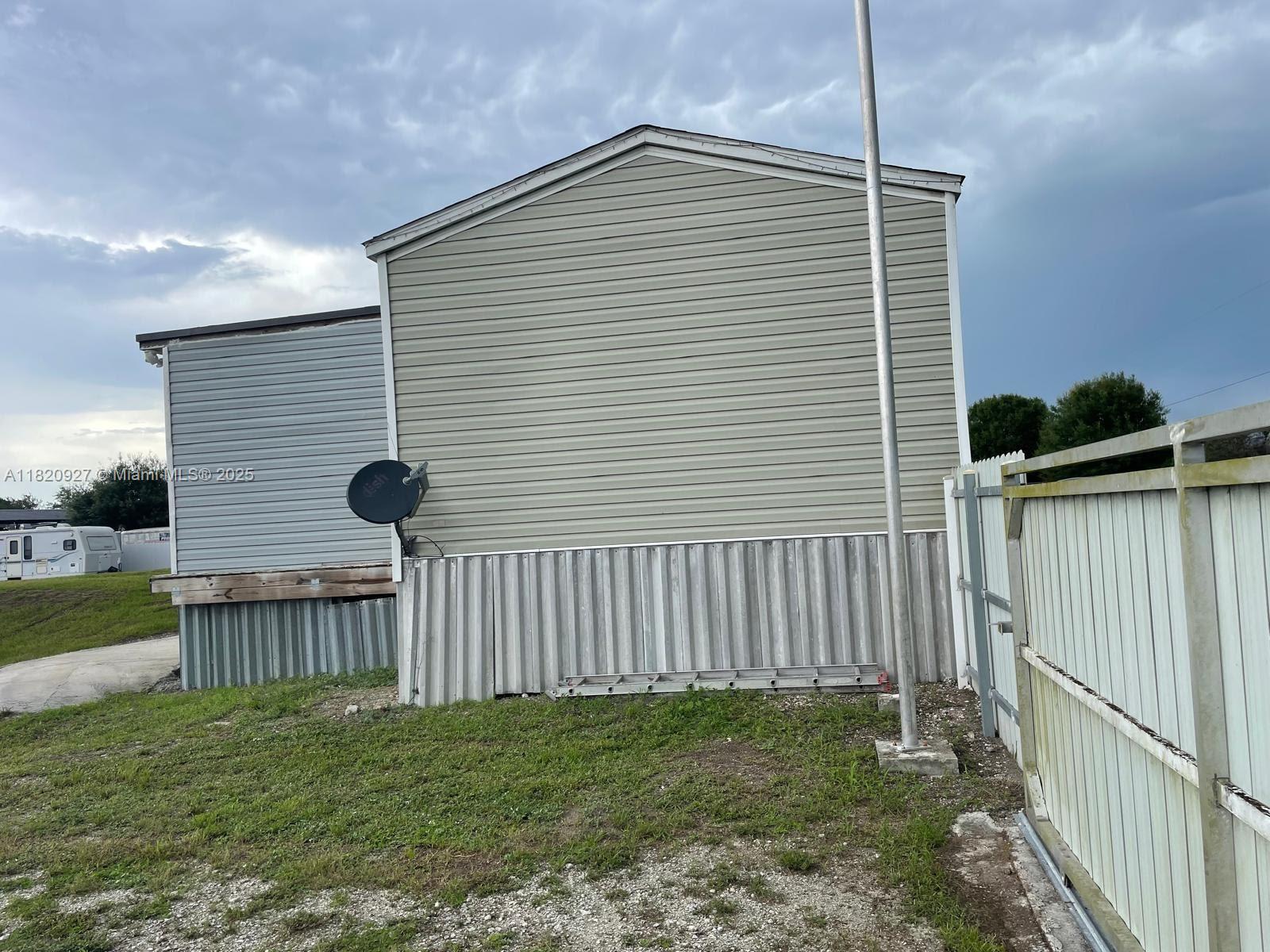 681 Hunting Club Avenue
