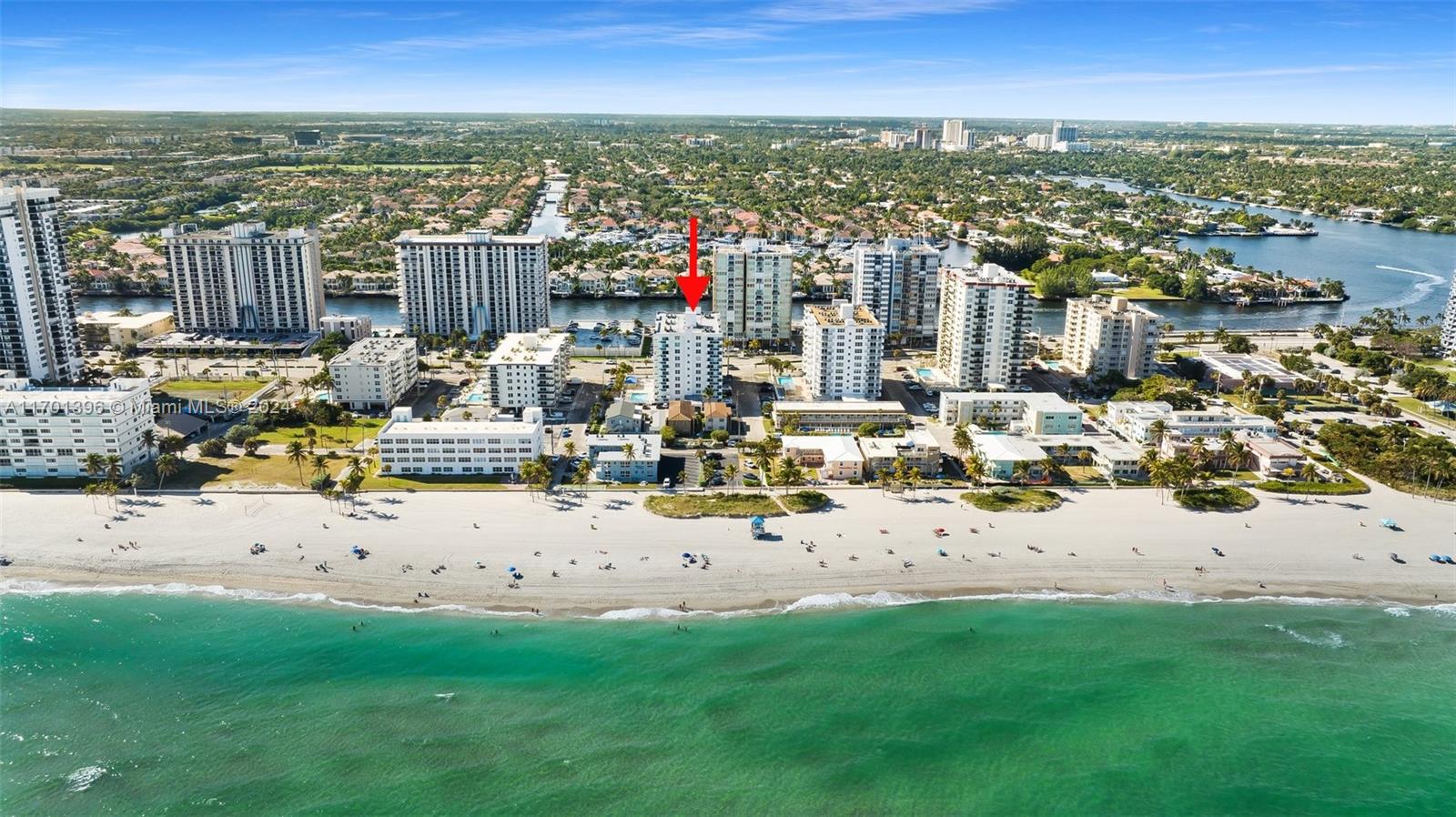 HYDE PARK TOWERS CONDO - Residential
