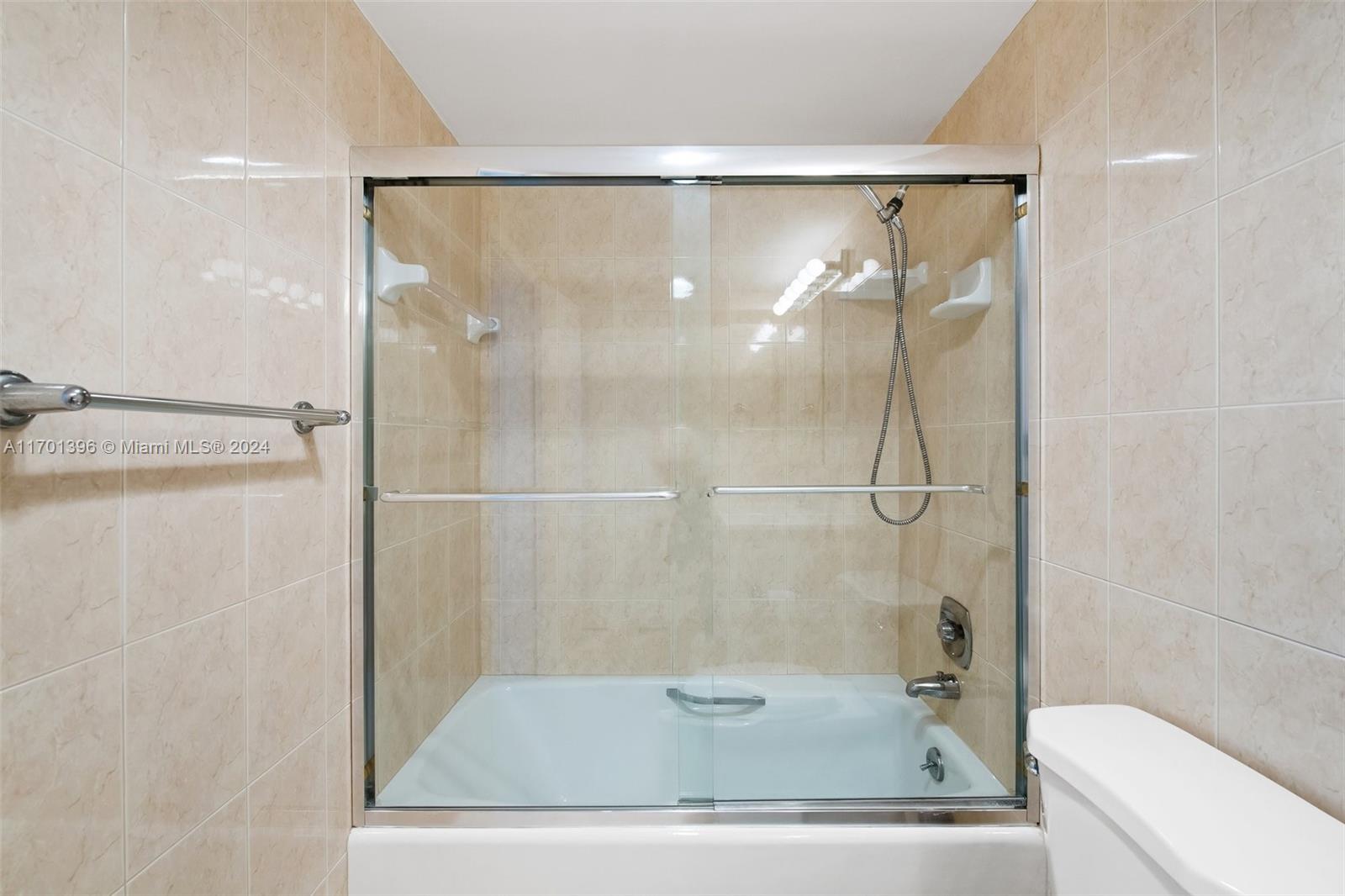 HYDE PARK TOWERS CONDO - Residential