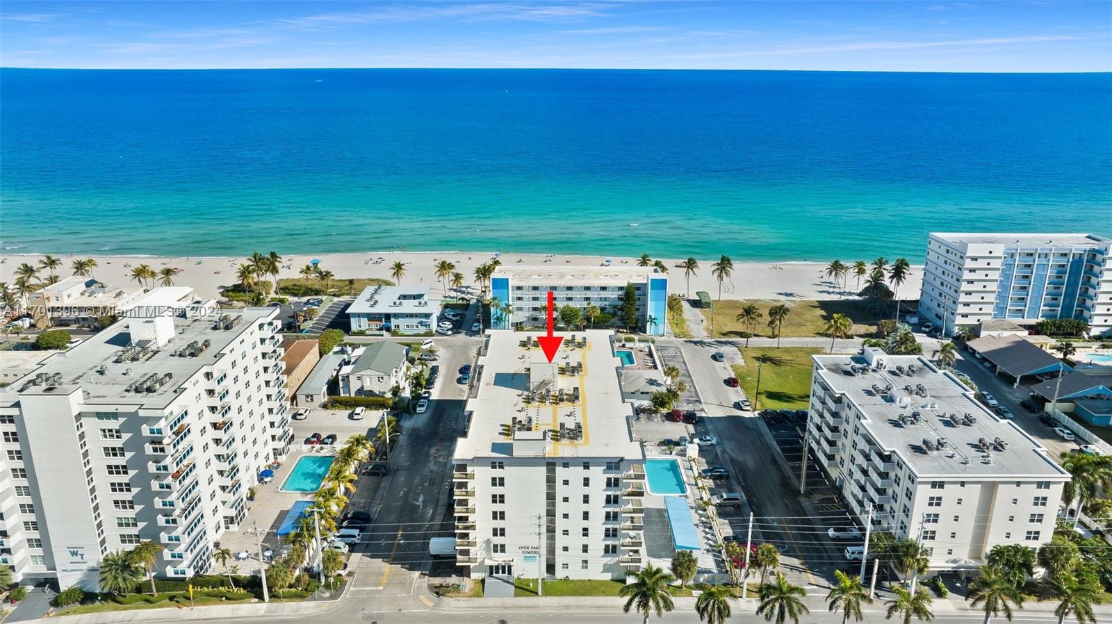HYDE PARK TOWERS CONDO - Residential