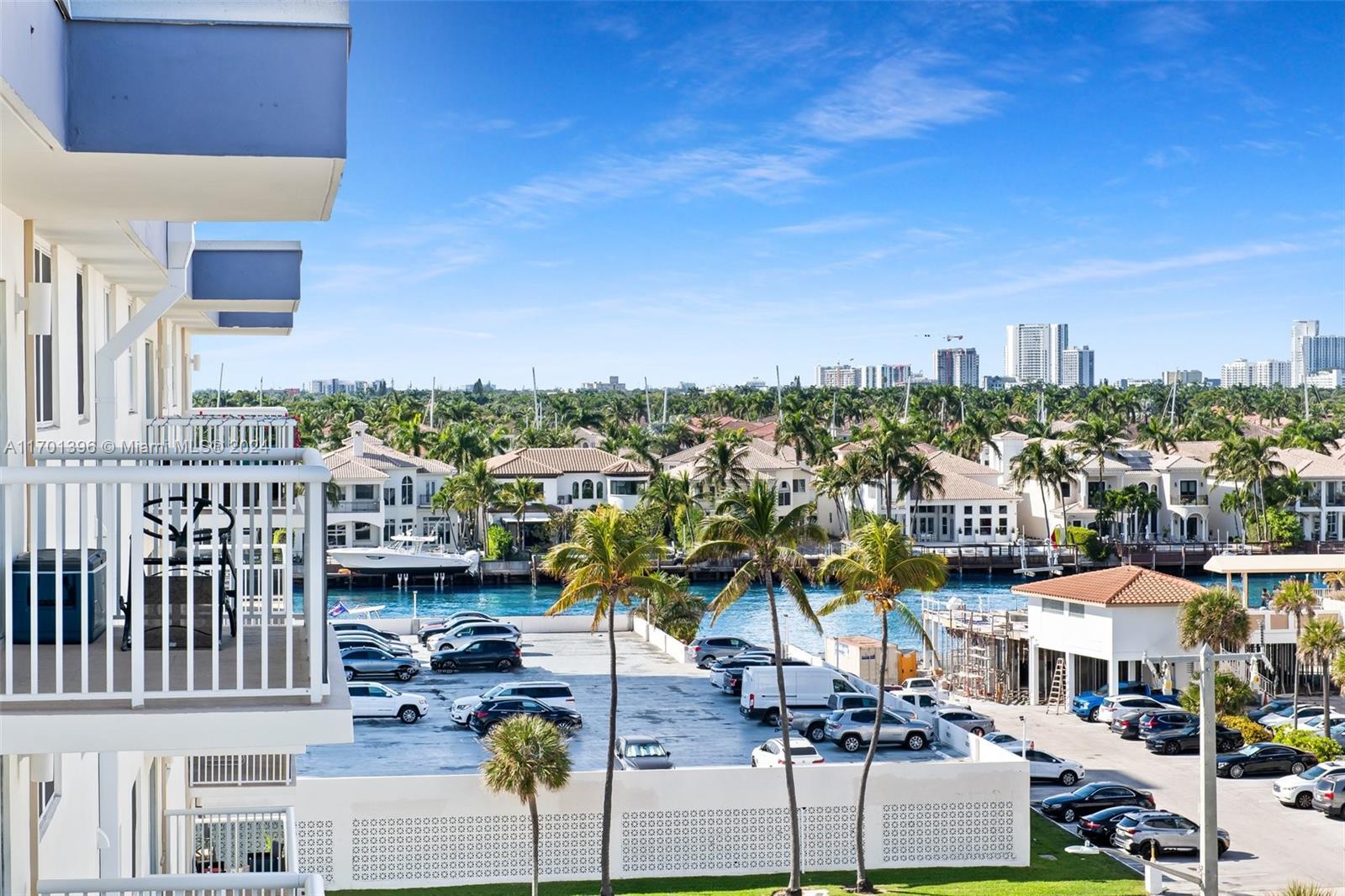 HYDE PARK TOWERS CONDO - Residential
