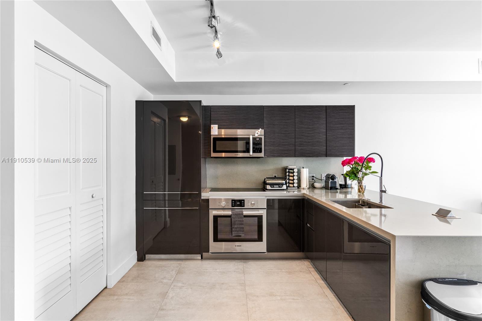 THE BONDO (1080 BRICKELL) - Residential