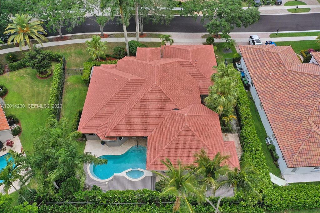Photo of 1640 Island Way, Weston, FL 33326 (MLS # A12014260)