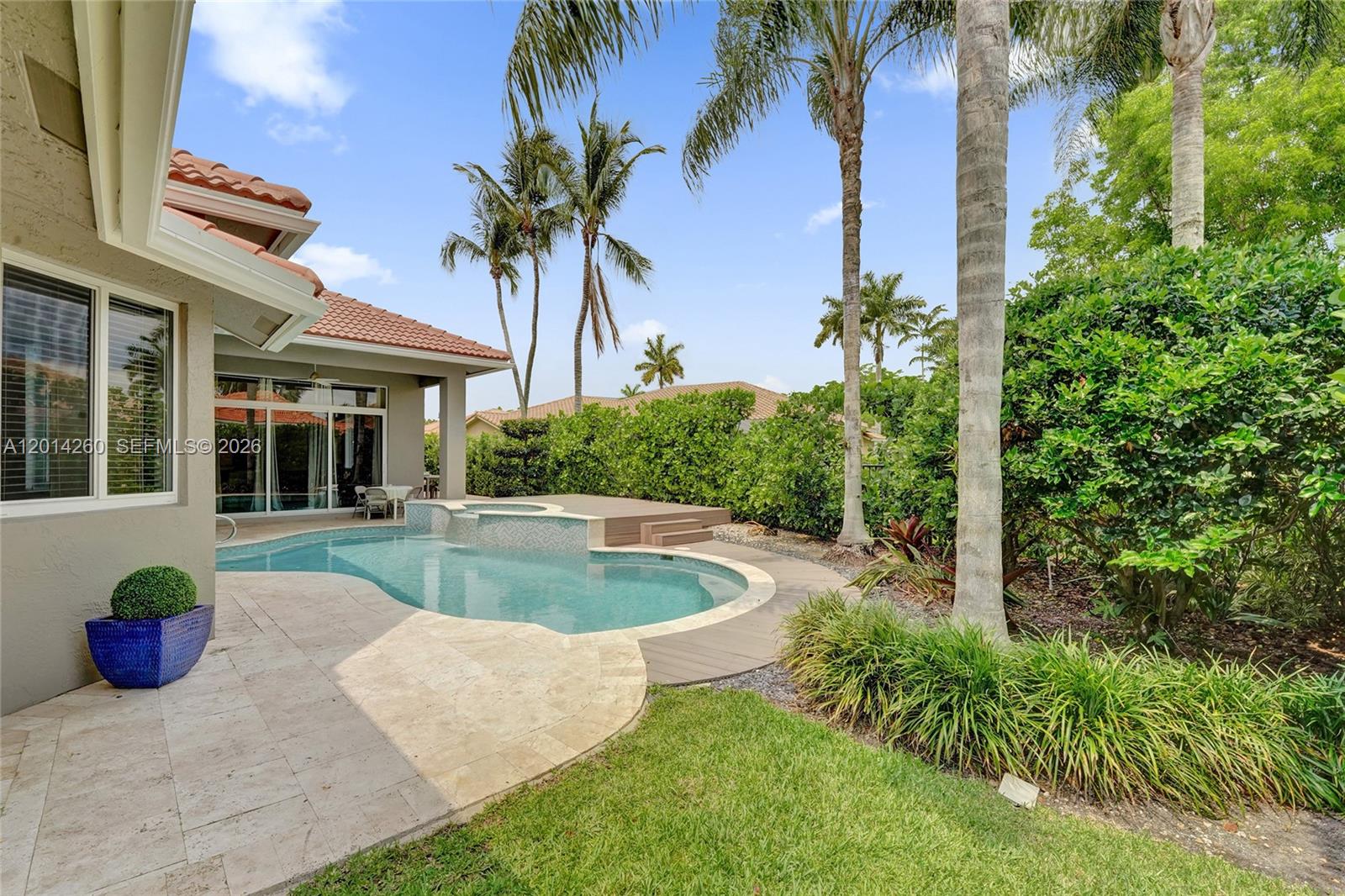 Maple Island - Residential