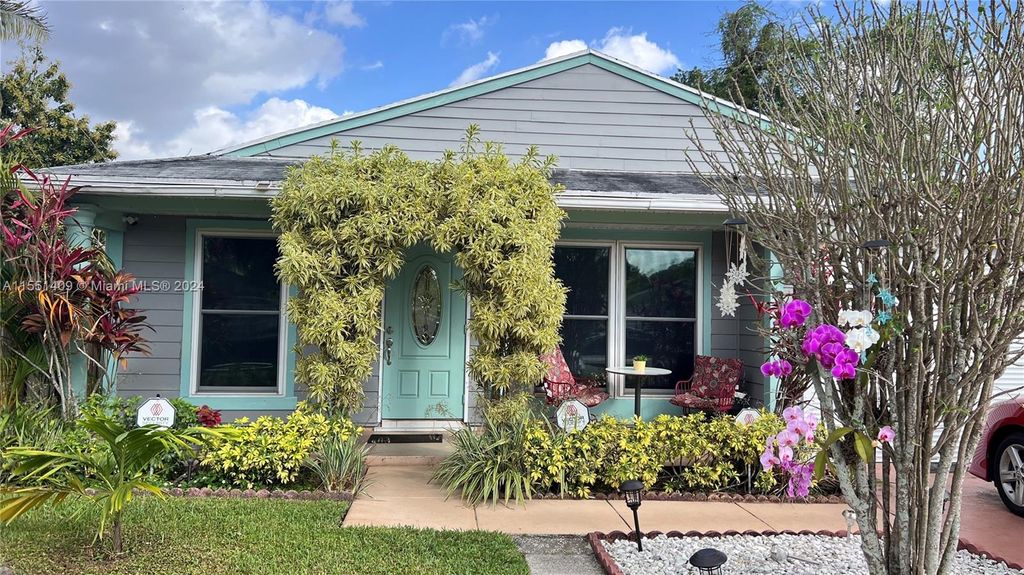 Photo of 1741 SW 85th Ave, Miramar, FL 33025 (MLS # A11551409)