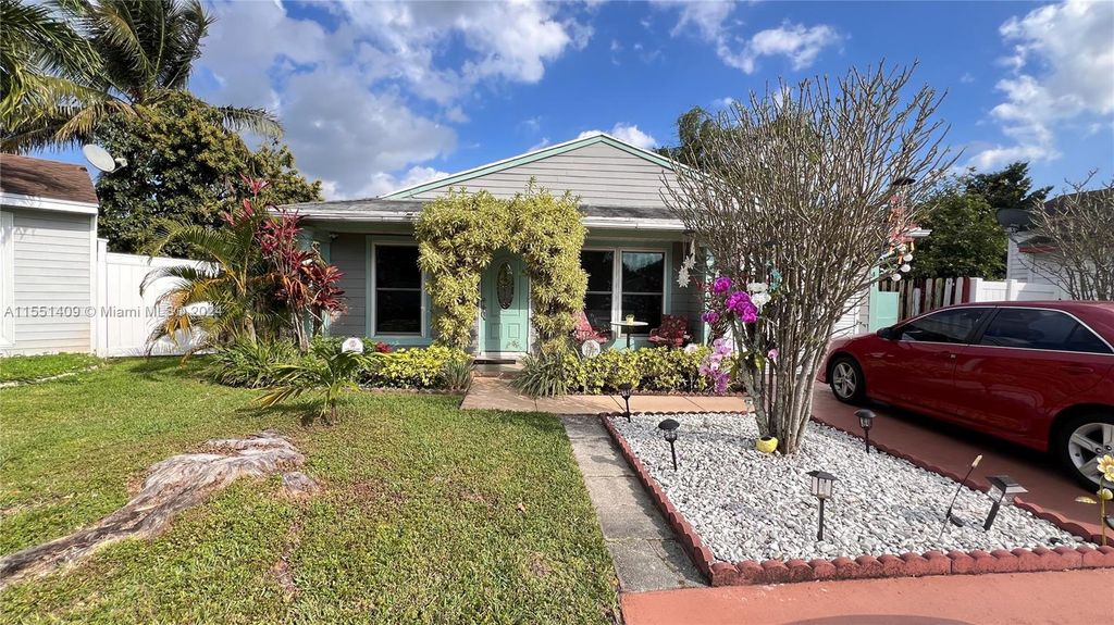 Photo of 1741 SW 85th Ave, Miramar, FL 33025 (MLS # A11551409)