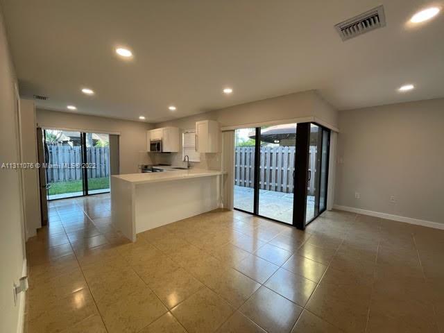 WOODGATE - Residential Lease