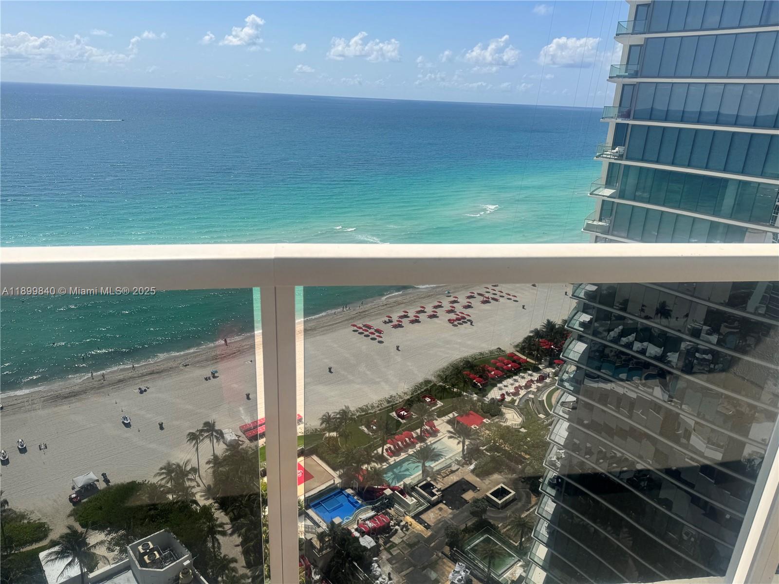 TRUMP INTERNATIONAL BEACH - Residential