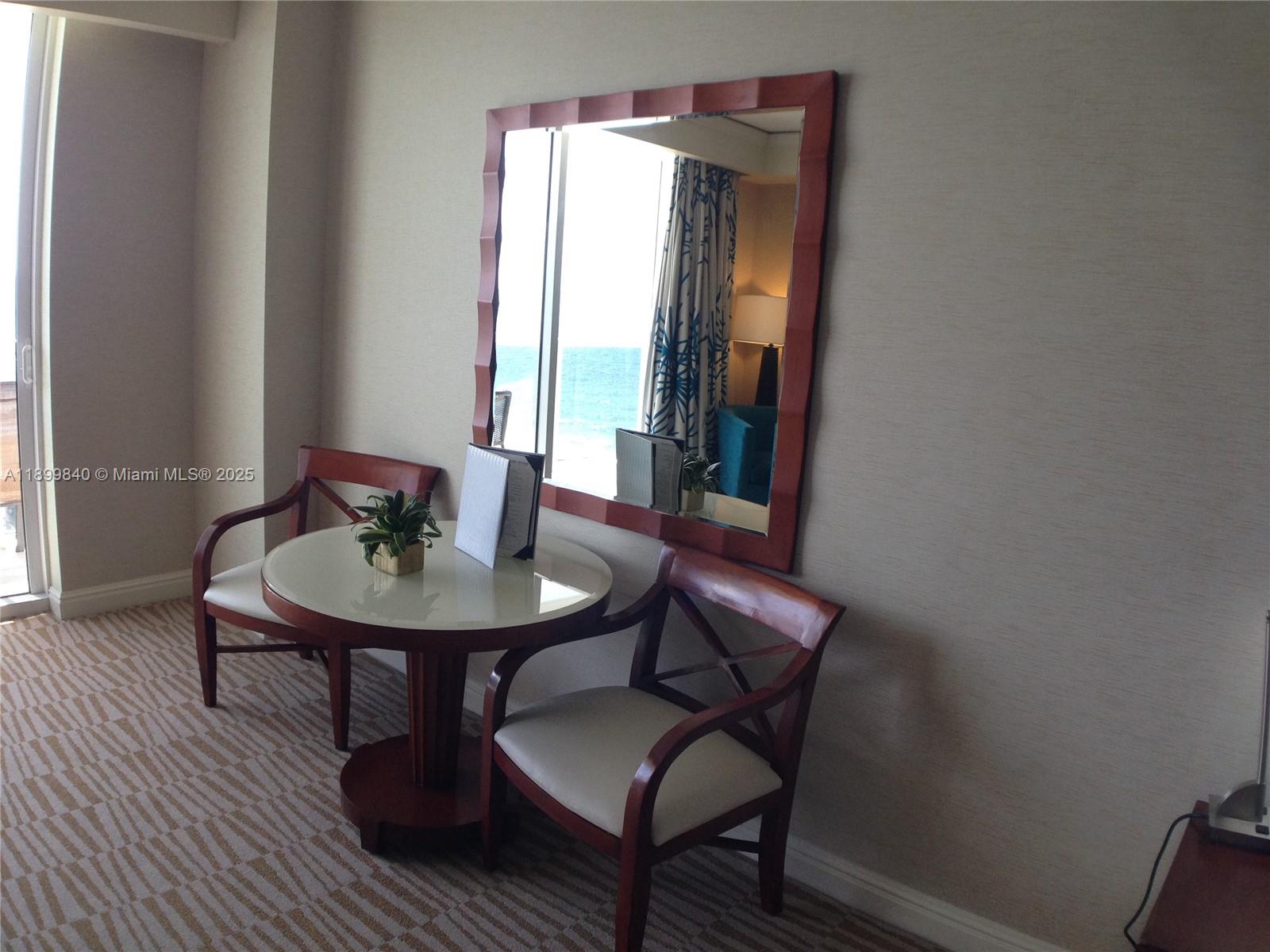 TRUMP INTERNATIONAL BEACH - Residential