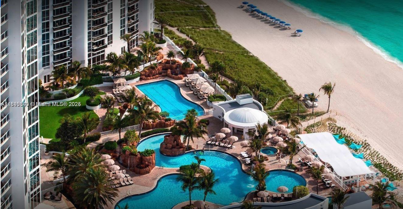 TRUMP INTERNATIONAL BEACH - Residential