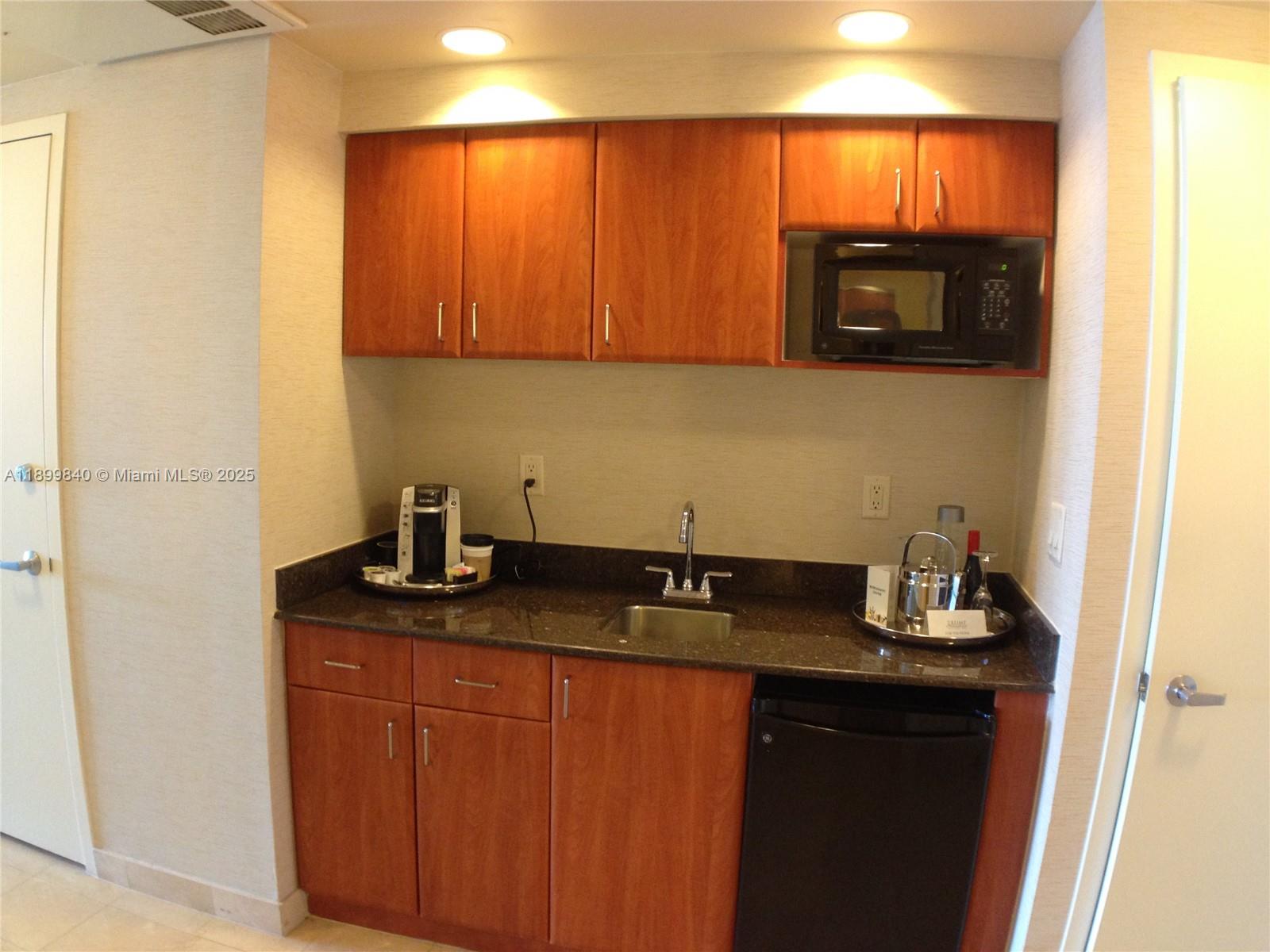 18001 Collins Ave 1407