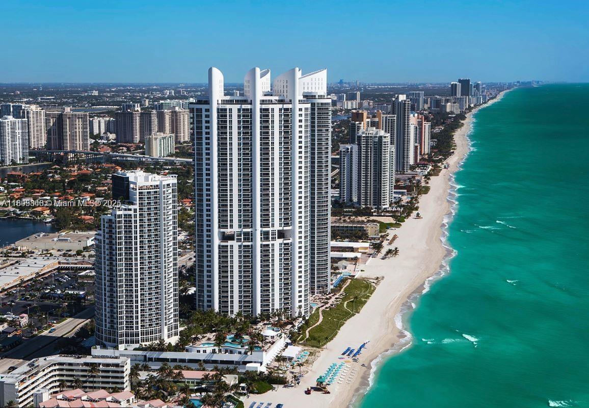 TRUMP INTERNATIONAL BEACH - Residential