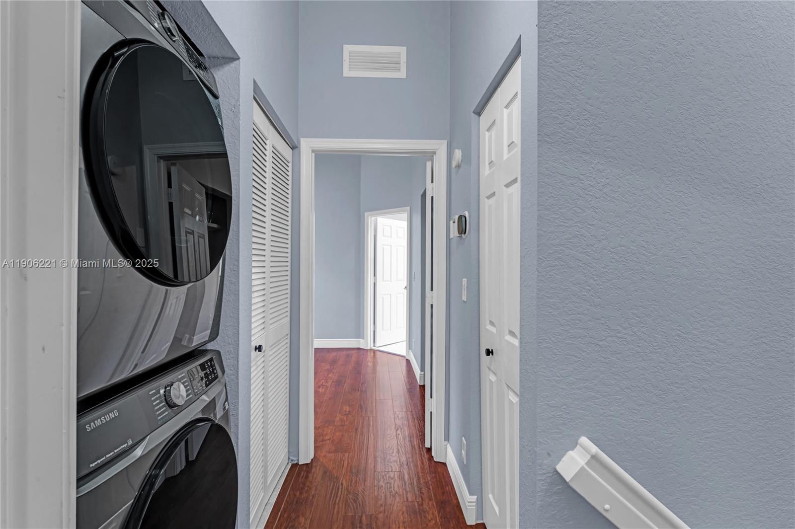 SIERRA BAY - Residential