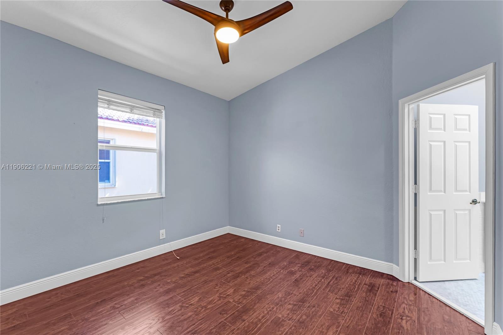 SIERRA BAY - Residential