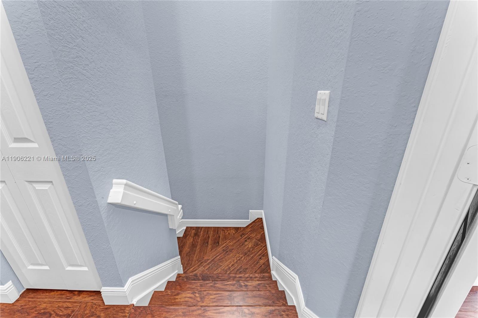 SIERRA BAY - Residential