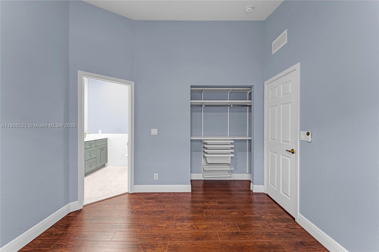 SIERRA BAY - Residential