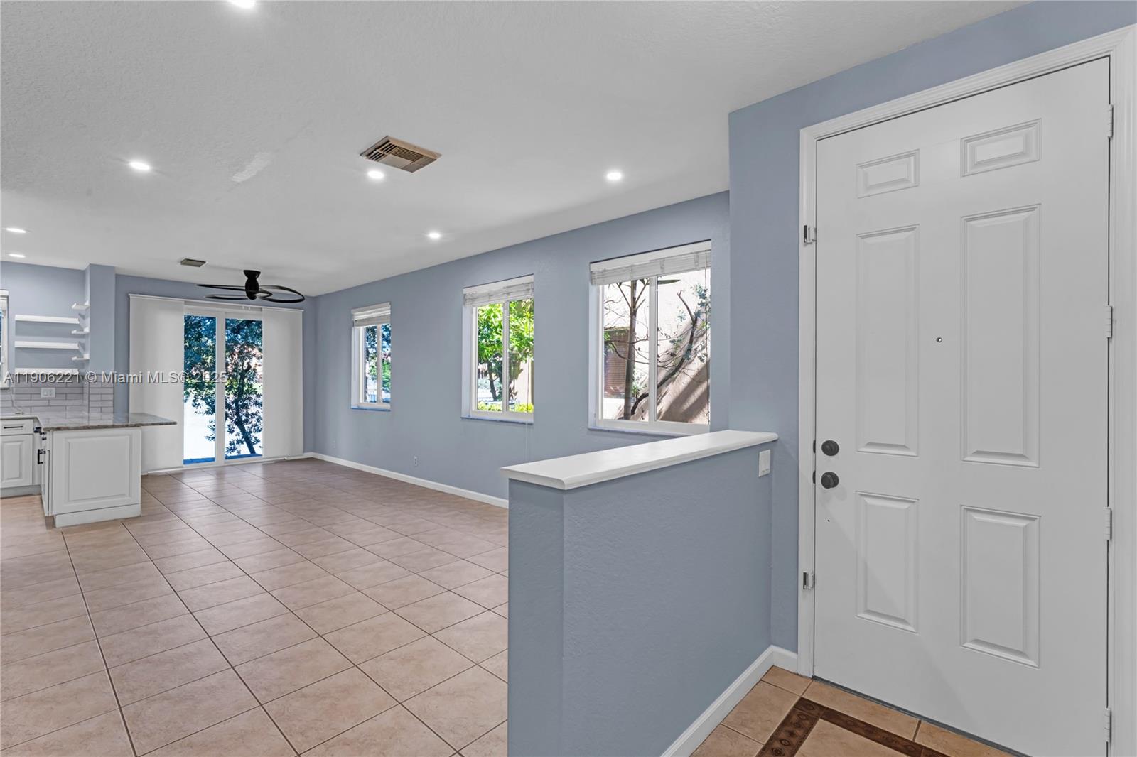 SIERRA BAY - Residential