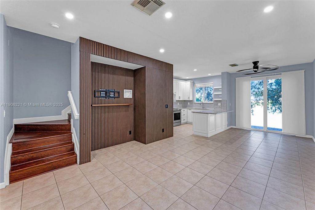 Photo of 1737 Carvelle Dr, Riviera Beach, FL 33404 (MLS # A11906221)