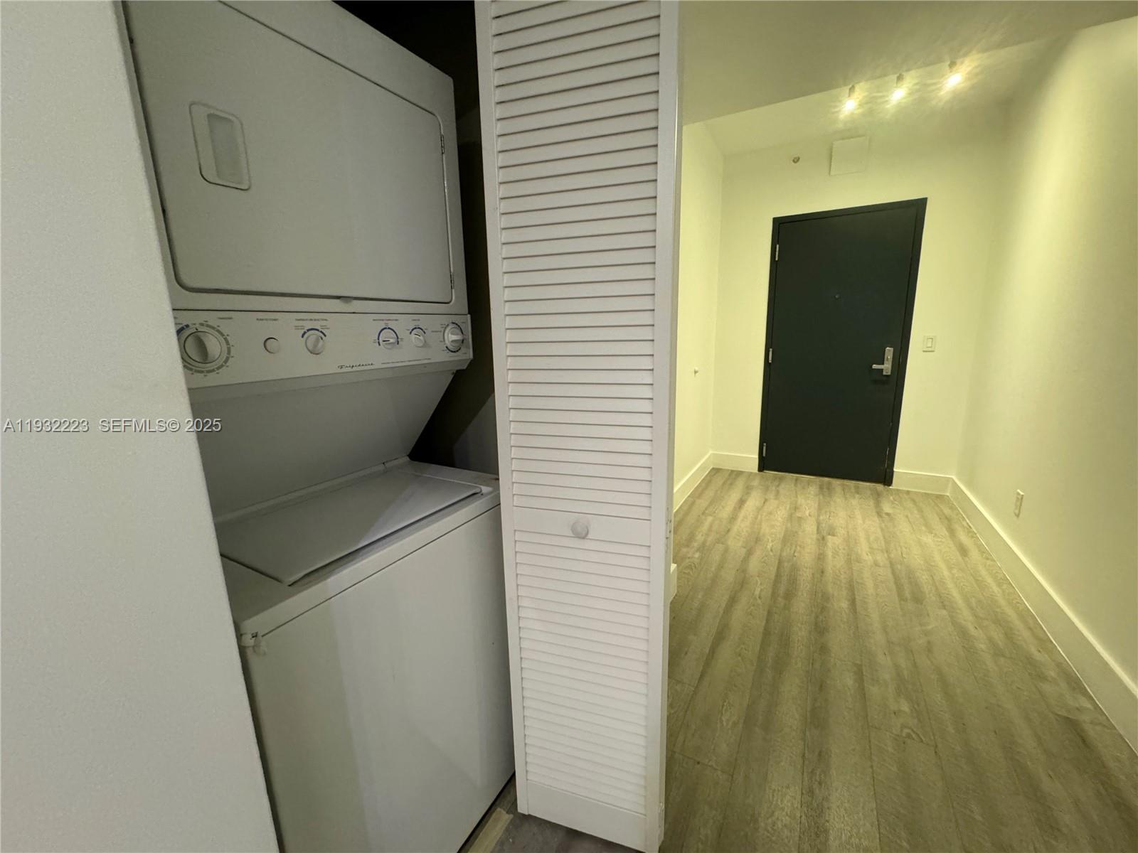 MARINABLUE CONDO - Residential Lease