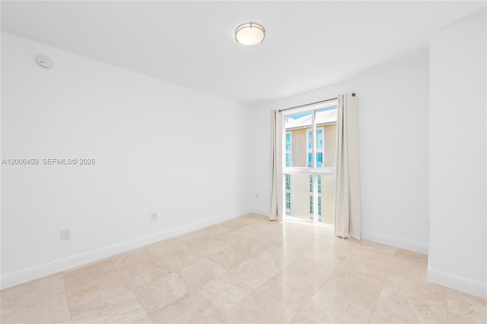 DOWNTOWN DADELAND CONDO N - Residential