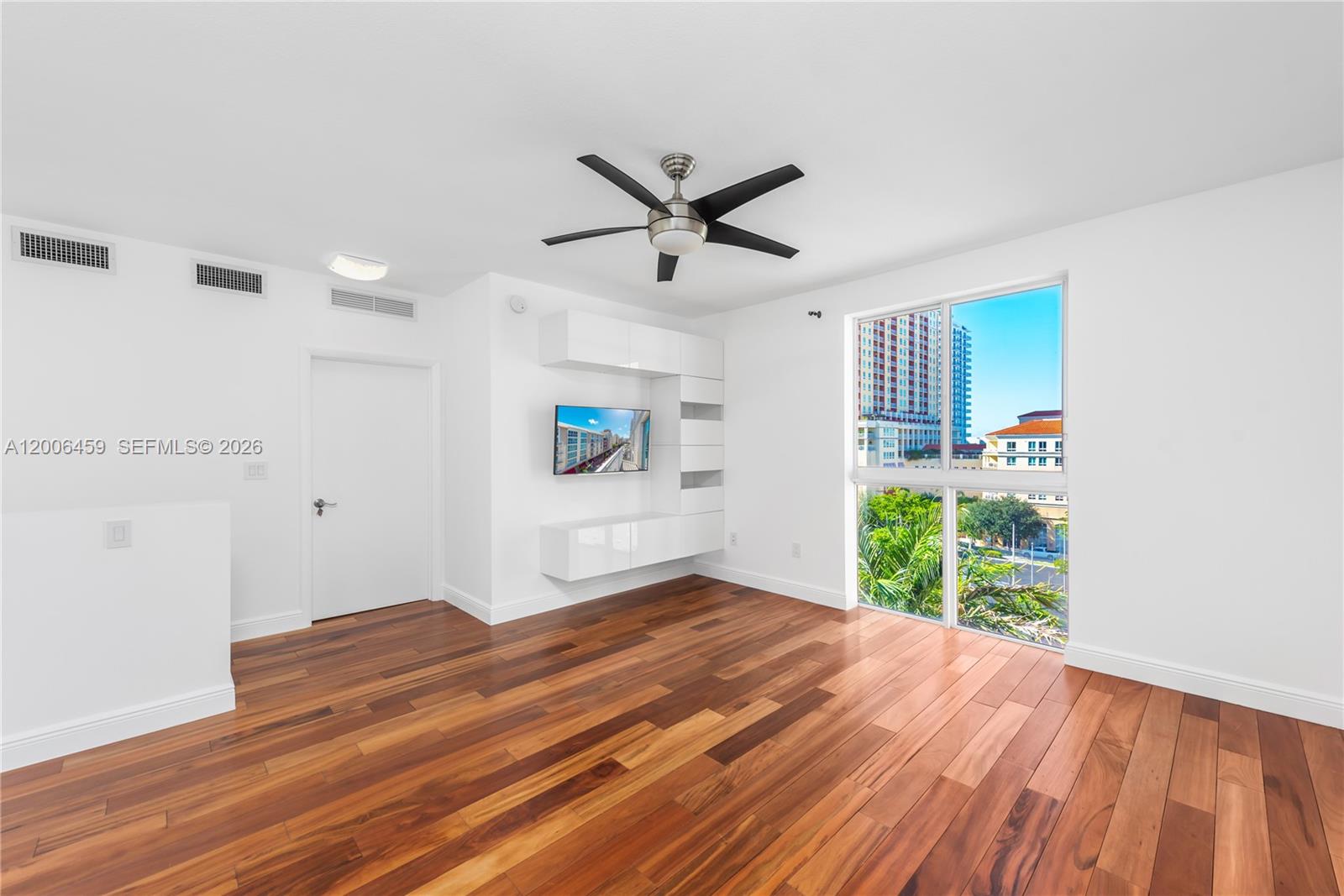 DOWNTOWN DADELAND CONDO N - Residential