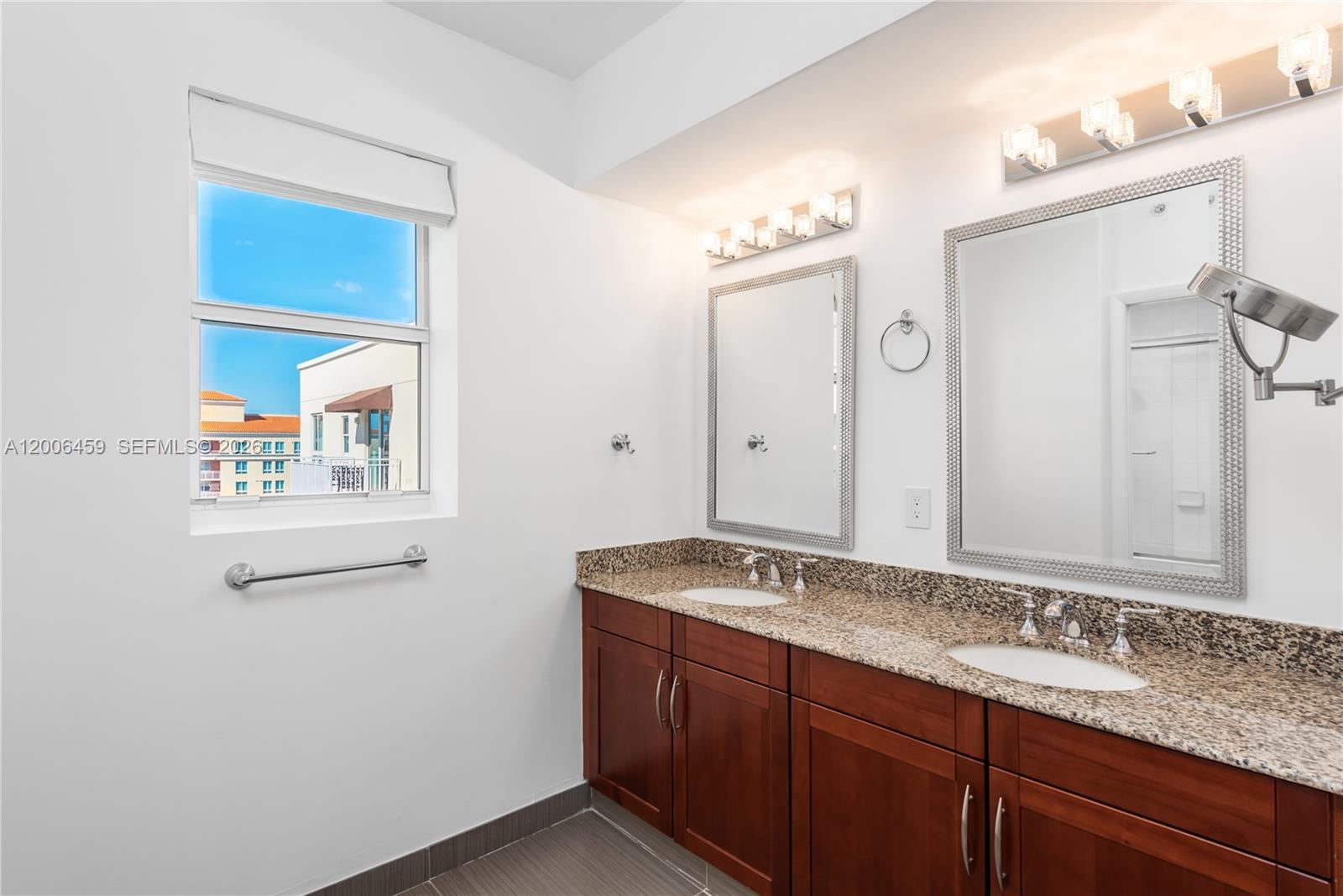 DOWNTOWN DADELAND CONDO N - Residential