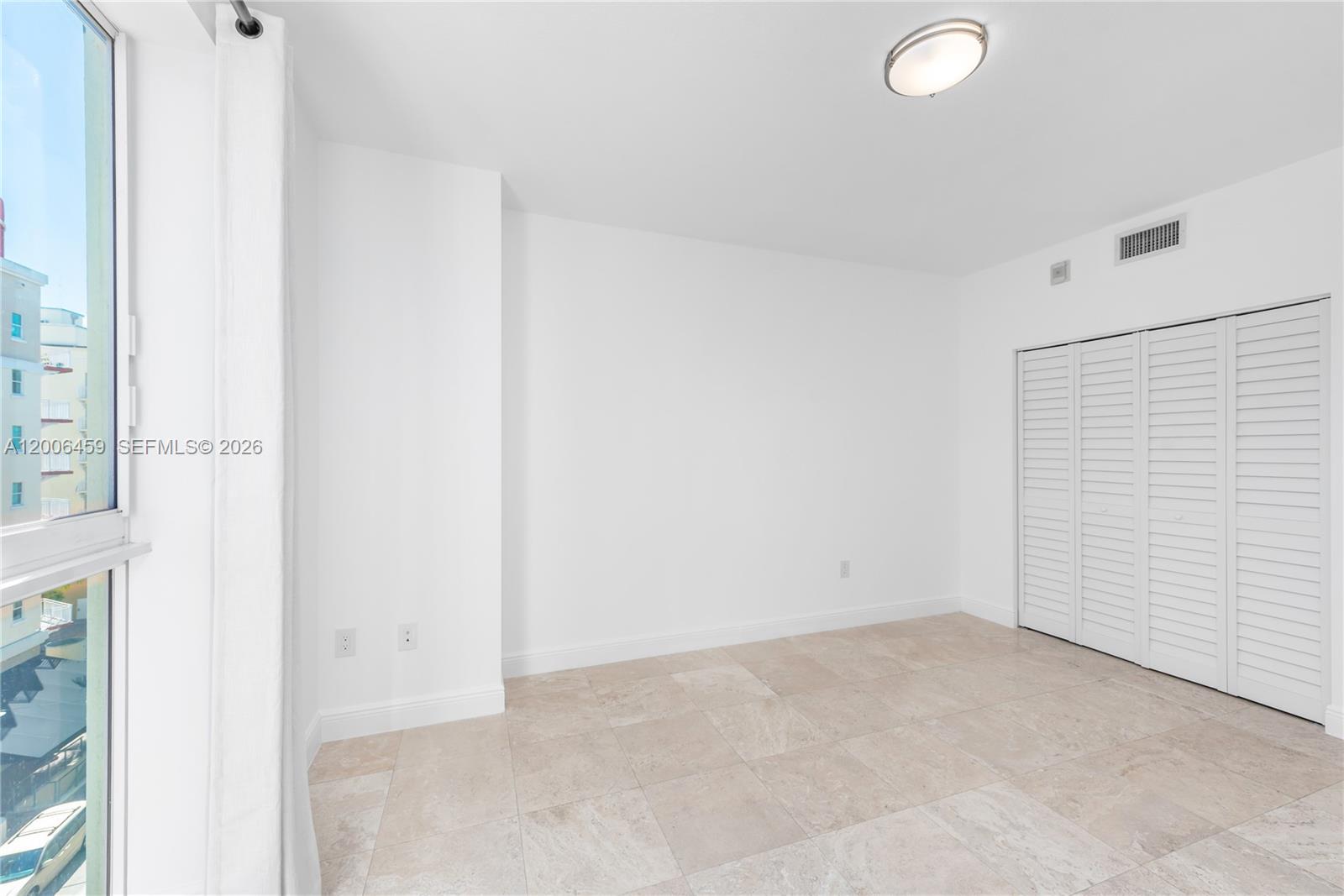 DOWNTOWN DADELAND CONDO N - Residential